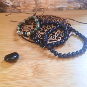 Bracelet perles naturelles Grenat sur cordon nylon réglable