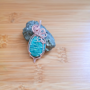 Pendentif wire wrapping cuivre doré rose et amazonite zébrée