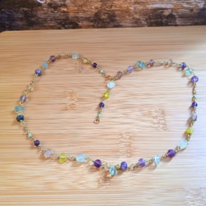 Collier chainette laiton et perles naturelles (fluorite, prehnite, chrysoprase, quartz rutile)